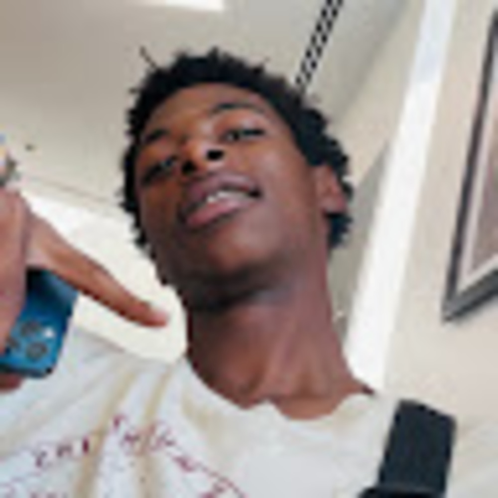 Meet your Posher, Aly